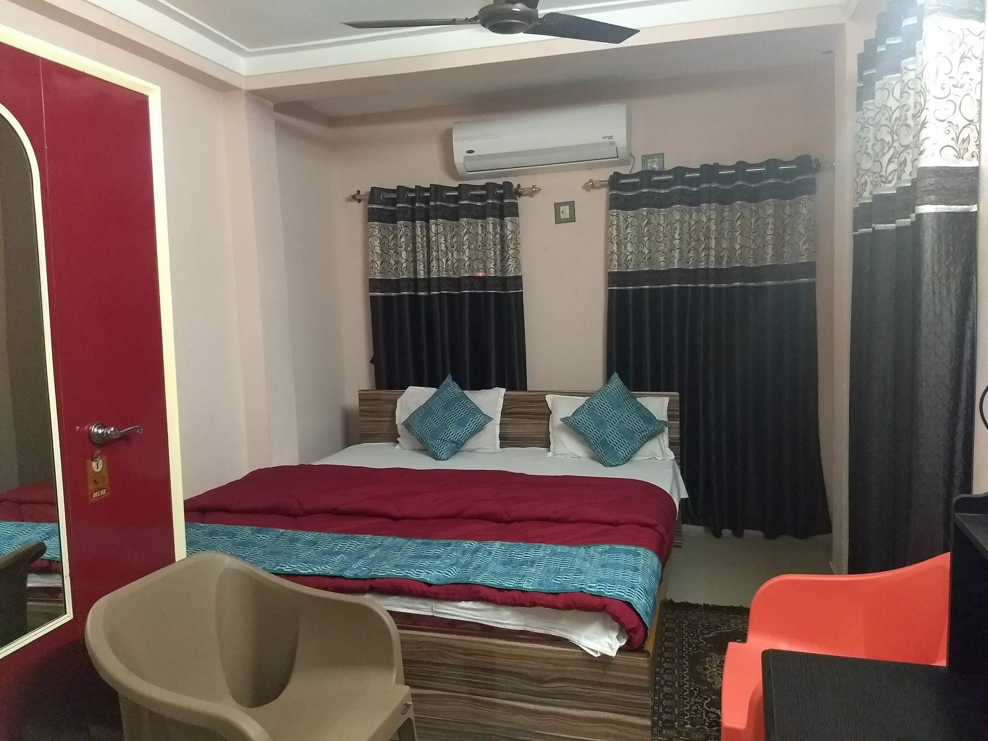 Hotel Royale Calcutta Exteriör bild